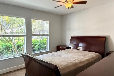 House in Weston, Florida 4 bedrooms, 190.91 sq.m. № 2086942 - photo 12