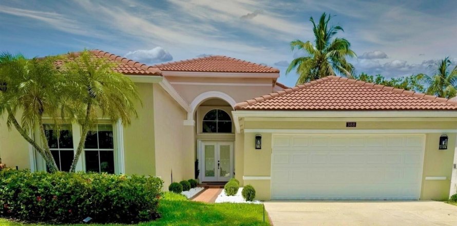House in Weston, Florida 4 bedrooms, 190.91 sq.m. № 2086942