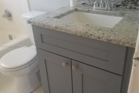 Copropriété à louer à Coral Springs, Floride: 2 chambres № 2040215 - photo 5