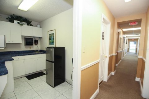 Commercial property in Maitland, Florida 568.28 sq.m. № 2148317 - photo 5