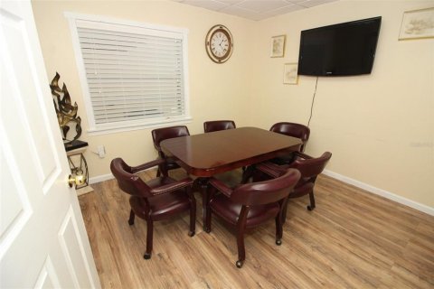 Commercial property in Maitland, Florida 568.28 sq.m. № 2148317 - photo 6
