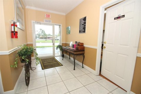 Commercial property in Maitland, Florida 568.28 sq.m. № 2148317 - photo 3