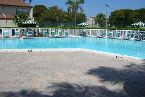 Touwnhouse à louer à Seminole, Floride: 2 chambres, 94.3 m2 № 2113817 - photo 19