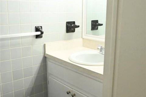 Touwnhouse à louer à Seminole, Floride: 2 chambres, 94.3 m2 № 2113817 - photo 6