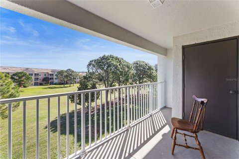 Condominio en venta en Orlando, Florida, 2 dormitorios, 107.77 m2 № 1577304 - foto 3