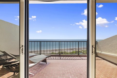 Condominio en venta en Jensen Beach, Florida, 2 dormitorios, 179.39 m2 № 2177062 - foto 29