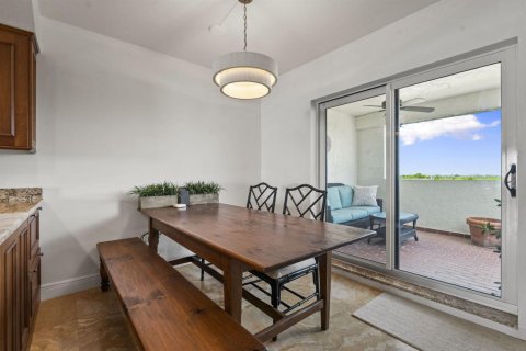 Condominio en venta en Jensen Beach, Florida, 2 dormitorios, 179.39 m2 № 2177062 - foto 12