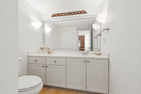 Condominio en venta en Jensen Beach, Florida, 2 dormitorios, 179.39 m2 № 2177062 - foto 13