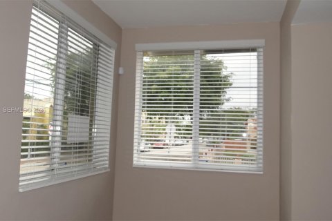 Appartement à louer à Miami, Floride: 2 chambres № 2032950 - photo 7