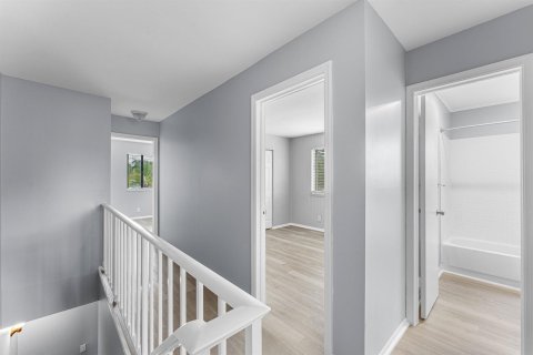 Townhouse in Royal Palm Beach, Florida 3 bedrooms, 111.48 sq.m. № 2378907 - photo 21
