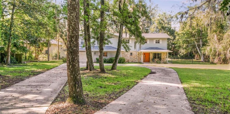 Casa en Inglis, Florida 4 dormitorios, 257.9 m2 № 1918778