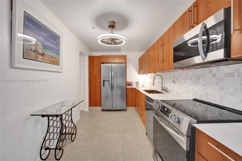 Condominio en venta en Hollywood, Florida, 1 dormitorio, 94.85 m2 № 1948275 - foto 15