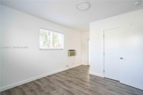 Appartement à louer à North Bay Village, Floride: 3 chambres, 120.77 m2 № 1984334 - photo 15