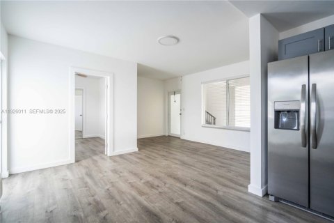 Appartement à louer à North Bay Village, Floride: 3 chambres, 120.77 m2 № 1984334 - photo 6