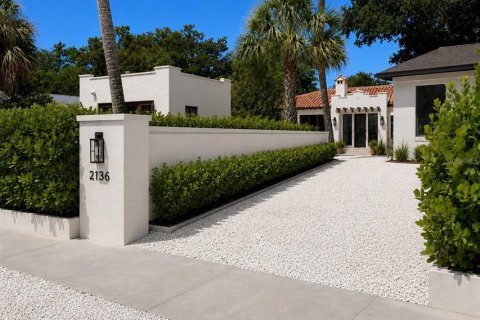 House in Sarasota, Florida 3 bedrooms, 167.22 sq.m. № 2134213 - photo 4