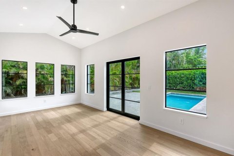 House in Sarasota, Florida 3 bedrooms, 167.22 sq.m. № 2134213 - photo 13