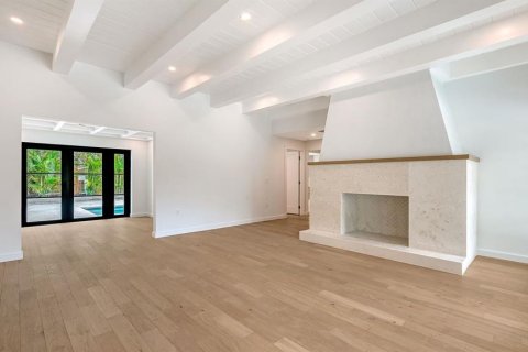 House in Sarasota, Florida 3 bedrooms, 167.22 sq.m. № 2134213 - photo 5