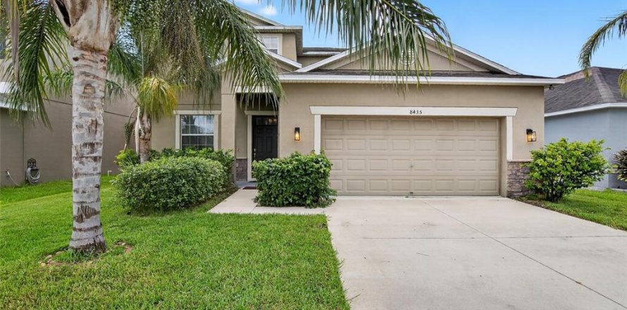Villa ou maison à Ruskin, Floride 4 chambres, 236.53 m2 № 2284414