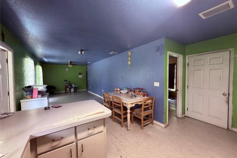 House in Okeechobee, Florida 3 bedrooms, 111.48 sq.m. № 2296342 - photo 17