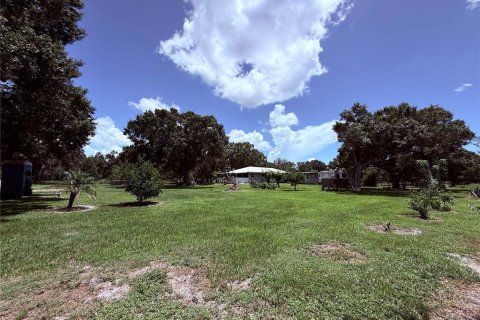 House in Okeechobee, Florida 3 bedrooms, 111.48 sq.m. № 2296342
