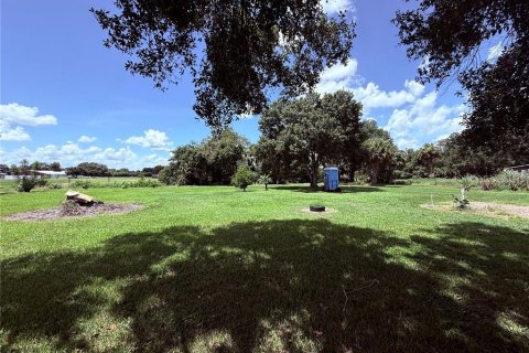 House in Okeechobee, Florida 3 bedrooms, 111.48 sq.m. № 2296342 - photo 12