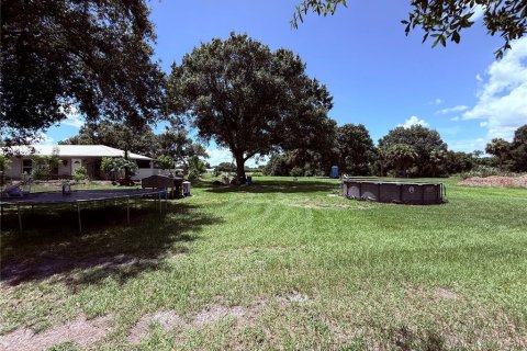House in Okeechobee, Florida 3 bedrooms, 111.48 sq.m. № 2296342 - photo 13