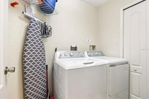 Townhouse in Davenport, Florida 3 bedrooms, 138.61 sq.m. № 1842243 - photo 18