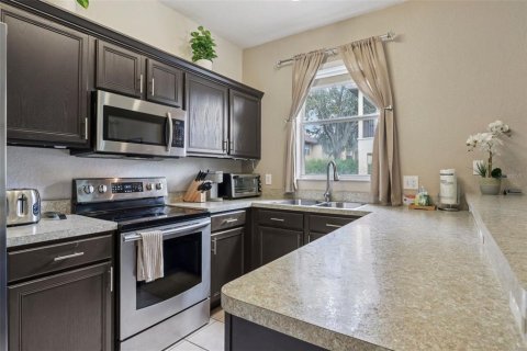 Townhouse in Davenport, Florida 3 bedrooms, 138.61 sq.m. № 1842243 - photo 10