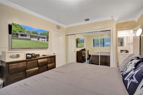 Casa en venta en Miami Gardens, Florida, 3 dormitorios, 116.13 m2 № 1867310 - foto 29
