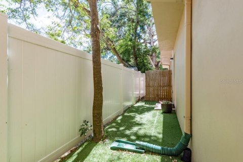 Adosado en venta en Tampa, Florida, 2 dormitorios, 135.82 m2 № 1847090 - foto 30