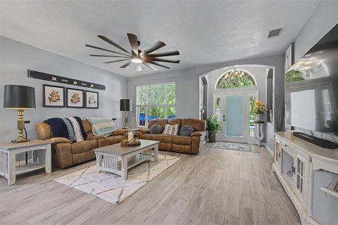 Villa ou maison à vendre à Lutz, Floride: 4 chambres, 274.06 m2 № 2431869 - photo 6
