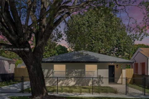 Villa ou maison à louer à Miami, Floride: 5 chambres, 161.65 m2 № 2000573 - photo 29