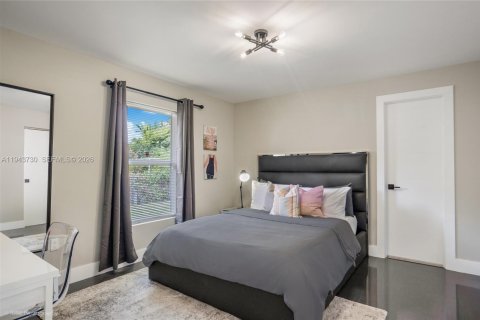 Villa ou maison à louer à Miami, Floride: 5 chambres, 161.65 m2 № 2000573 - photo 14