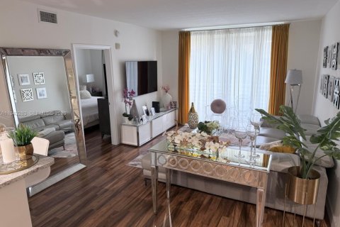 Copropriété à vendre à Aventura, Floride: 2 chambres, 100.06 m2 № 1999629 - photo 12