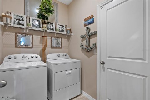 Casa en venta en Lakewood Ranch, Florida, 3 dormitorios, 189.99 m2 № 1817210 - foto 29