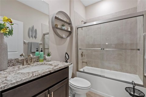 Casa en venta en Lakewood Ranch, Florida, 3 dormitorios, 189.99 m2 № 1817210 - foto 28