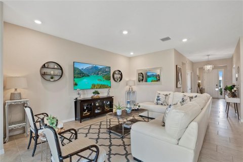 Casa en venta en Lakewood Ranch, Florida, 3 dormitorios, 189.99 m2 № 1817210 - foto 11