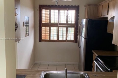 Copropriété à vendre à Lauderhill, Floride: 2 chambres, 96.62 m2 № 1935129 - photo 4