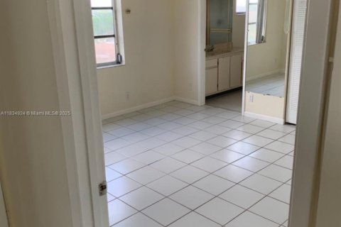 Copropriété à vendre à Lauderhill, Floride: 2 chambres, 96.62 m2 № 1935129 - photo 7