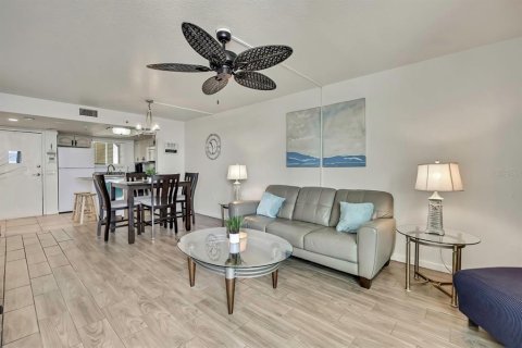Condo in Hudson, Florida, 1 bedroom  № 1654226 - photo 5