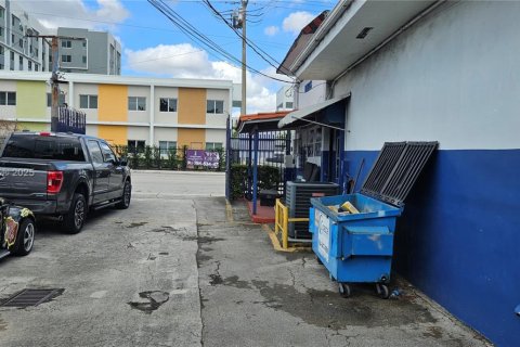 Купить коммерческую недвижимость в Майами, Флорида № 1954900 - фото 9