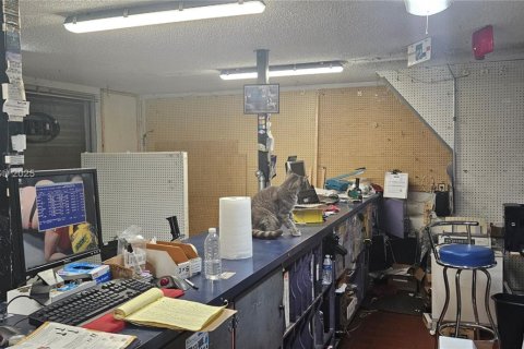 Купить коммерческую недвижимость в Майами, Флорида № 1954900 - фото 15