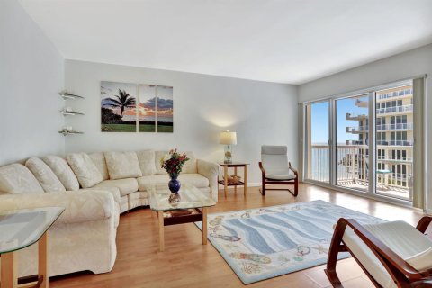 Condo in Hillsboro Beach, Florida, 2 bedrooms № 2085863