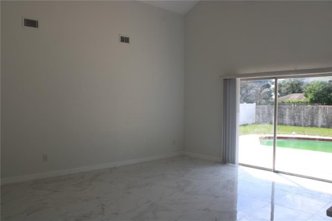 House in Winter Park, Florida 3 bedrooms, 155.24 sq.m. № 1909550 - photo 8
