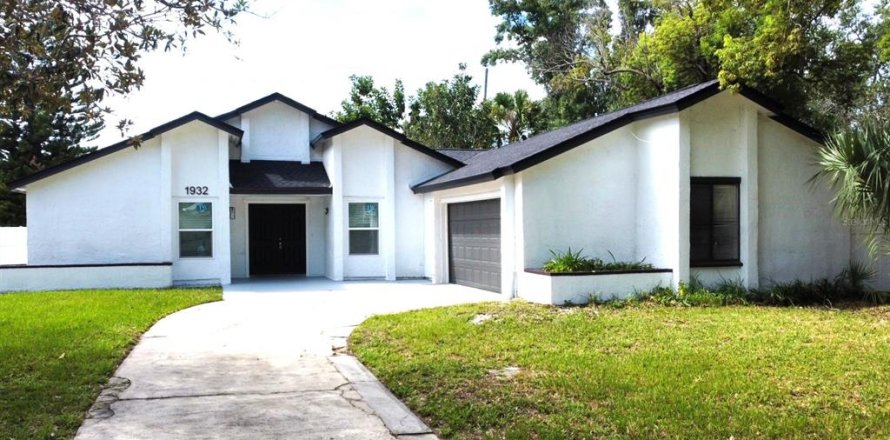 House in Winter Park, Florida 3 bedrooms, 155.24 sq.m. № 1909550