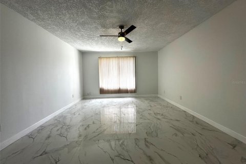 House in Winter Park, Florida 3 bedrooms, 155.24 sq.m. № 1909550 - photo 16
