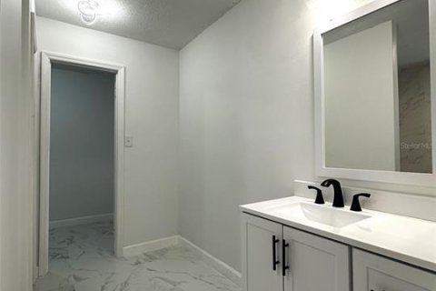 House in Winter Park, Florida 3 bedrooms, 155.24 sq.m. № 1909550 - photo 22