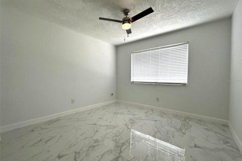 House in Winter Park, Florida 3 bedrooms, 155.24 sq.m. № 1909550 - photo 25
