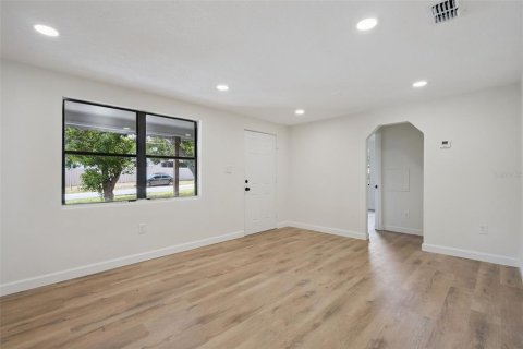 Casa en venta en DeBary, Florida, 3 dormitorios, 138.24 m2 № 2156871 - foto 5