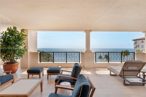 Condominio en venta en Miami Beach, Florida, 3 dormitorios, 367.8 m2 № 1980642 - foto 6